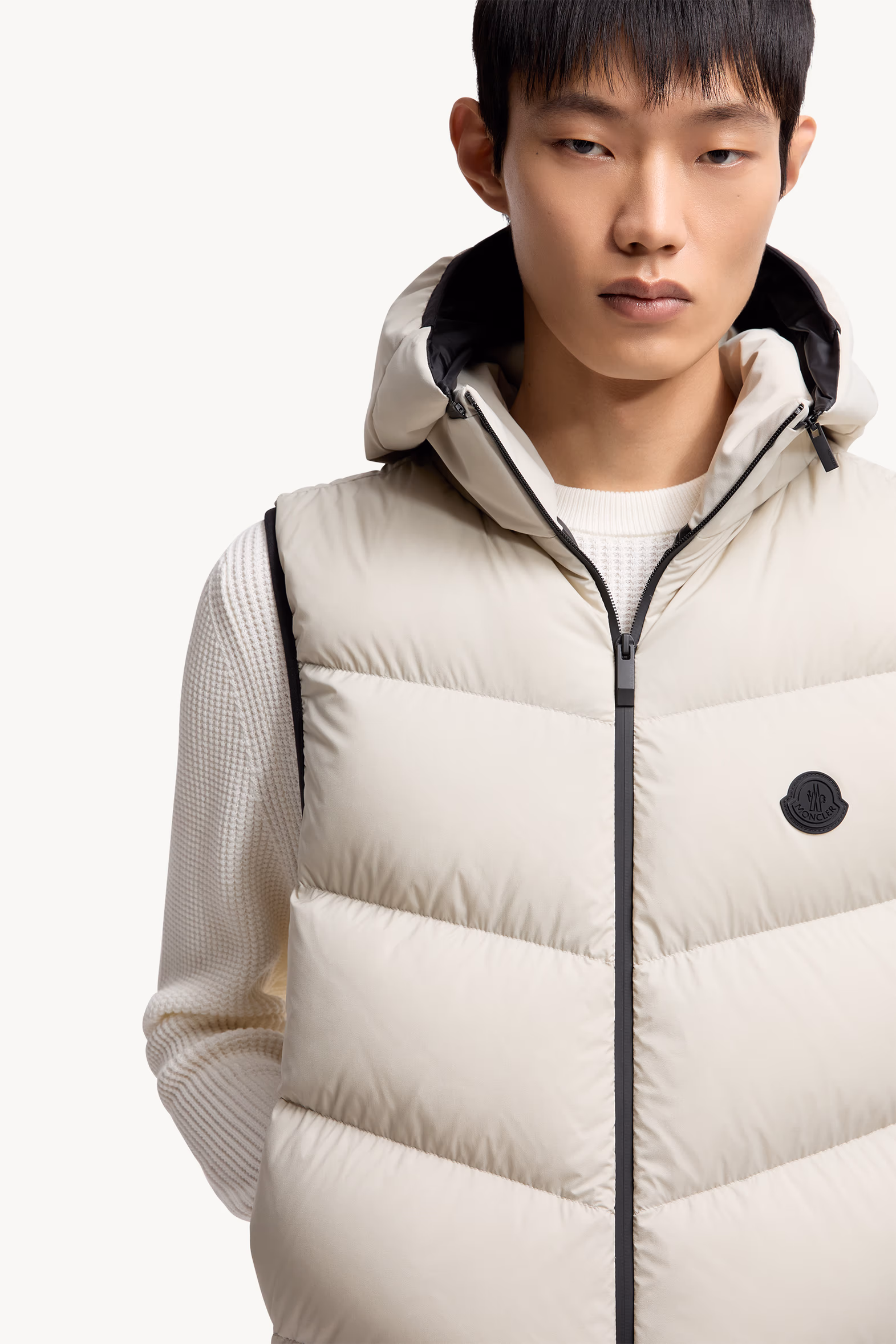 Guersac Diagonal-Quilted Hooded Down Vest Men Ice Grey Moncler 7